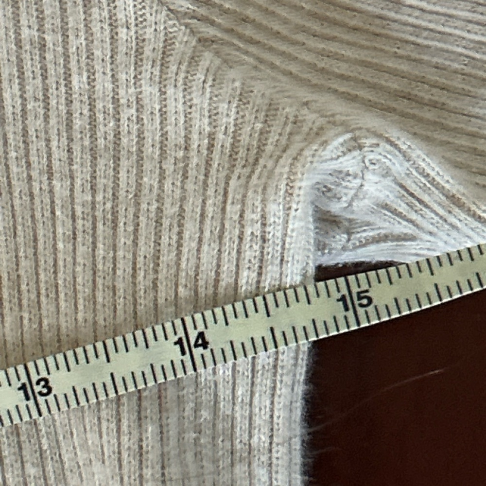 Old Navy Beige Ribbed Long Sleeve Top Small Easy Fit Normcore Neutral - Picture 7 of 8